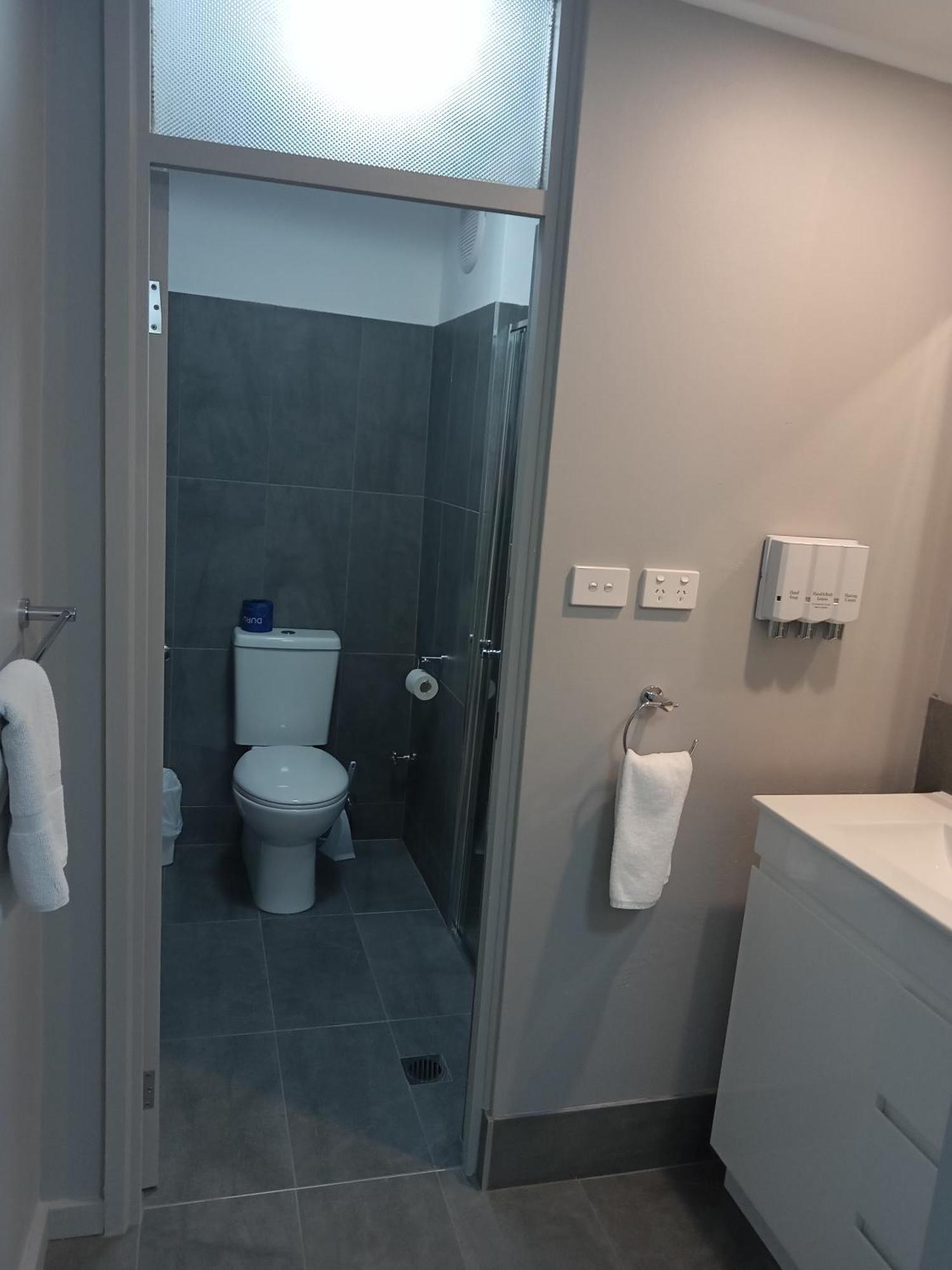 וולונגונג Solomon Inn Motel Figtree מראה חיצוני תמונה