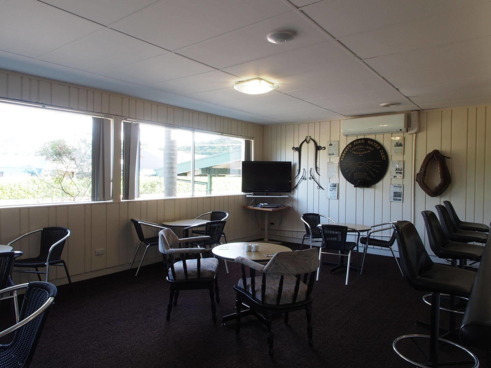 וולונגונג Solomon Inn Motel Figtree מראה חיצוני תמונה